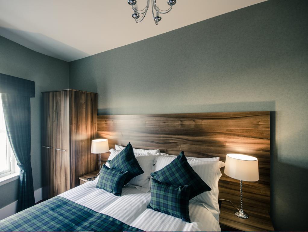 Royal West End Hotel Glasgow Room photo